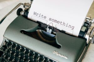pexels-markus-winkler-1430818-4160143 write something